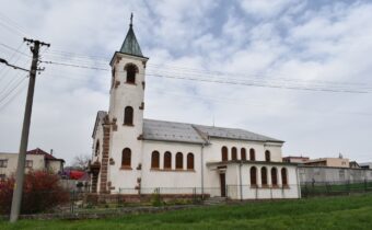 Kostol svätého Cyrila a Metoda vo Veľkých Držkovciach